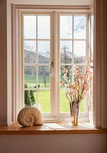 Florero de mesa de metal Acabado de cobre Decoración elegante para el hogar y eventos especiales Acentos de mesa Bodas y fiestas - Product Image 2