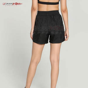 Pantalones cortos para correr para mujer con tela de secado rápido y cintura con cordón para un rendimiento activo Pantalones cortos para correr ligeros para mujer - Product Image 3