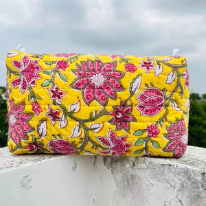 Neceser de algodón acolchado hecho a mano para mujer, bolsa de cosméticos de estilo Vintage con estampado Floral grande, cierre de cremallera, regalo de viaje - Product Image 1