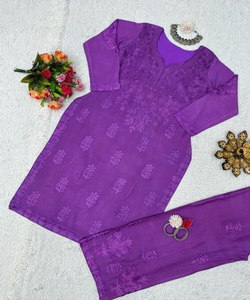 Travail de broderie georgette à la mode lehenga choli avec dupatta vêtements de fête prix de gros vêtement ethnique - Product Image 5