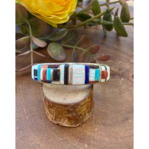 กำไลข้อมือเงินแท้สไตล์วินเทจลายหินหลายชนิดแบบนาวาโฮ - Product Image 1