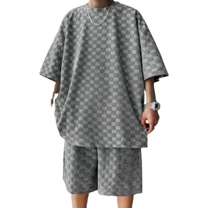 Costume de sport d'été pour homme High Street Plaid Print T-shirt et short à col rond en tricot respirant Ensemble décontracté pour homme deux pièces - Product Image 2