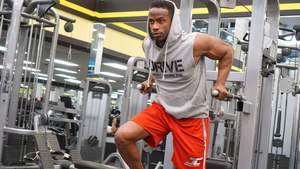 Moda personalizada deporte Atlético impreso sudaderas con capucha bajo MOQ venta al por mayor hombre personalizado gimnasio hombres sin mangas músculo Sudadera con capucha - Product Image 2