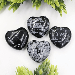 Venta al por mayor copo de nieve obsidiana corazón hinchado cristal Natural piedra preciosa corazón crecimiento armonía Reiki piedra Ideal para regalos decoración del hogar - Product Image 5