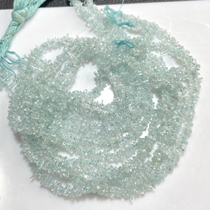 Aguamarina Chips Centro Taladro Cuentas sin cortar Aguamarina natural Cuentas en bruto - Product Image 3