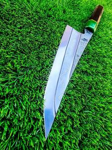 Couteau de survie en acier carbone fait main, manche en bois facile à saisir, étui en cuir pour utilisation en cuisine. - Product Image 4