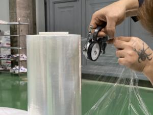 Film étirable transparent LLDPE Emballage manuel Exportation directe d'usine Vietnam - Product Image 5