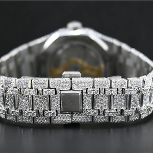 Vente directe d'usine VVS Clarity Moissanite Diamond Smart Watch pour hommes femmes Iced Analogique en acier inoxydable 20mm Dernier modèle Inde - Product Image 4