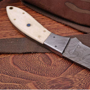 มีดสกินเนอร์เหล็กดามัสกัสทำด้วยมือพร้อมที่จับที่สะดวกสบายสำหรับการล่าสัตว์การถลกหนังและกิจกรรมกลางแจ้ง - Product Image 5