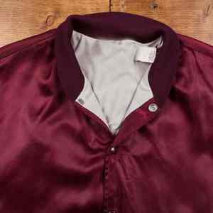 Chaqueta Universitaria de Satén Formal con Camuflaje Personalizado, Forro Interior Suave, Textura Sedosa Ligera, Apariencia Urbana Premium - Product Image 5