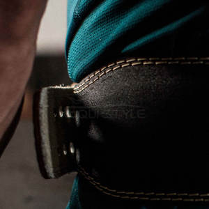 Cinturón de gimnasio de cuero de vaca personalizable de alta calidad Cierre de hebilla antideslizante para entrenamiento y entrenamiento de levantamiento de pesas - Product Image 6