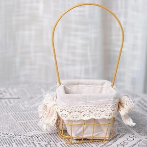 Panier-cadeau en métal incroyable, panier à fruits qui équilibre parfaitement la beauté et la solidité, assurant un rangement sûr et une présentation élégante - Product Image 6