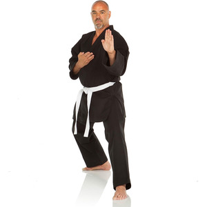 Kimono de karaté léger personnalisé avec logo pour les arts martiaux, uniforme en coton respirant et renforcé, coupe flexible, pour l'entraînement au dojo - Product Image 3