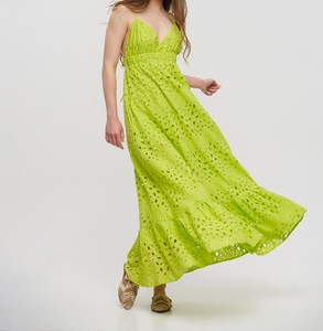 Robe longue d'été sans manches à col en V avec ouverture au dos et décoration boutonnée, couleur lime, taille unique, 100 % coton - Product Image 2
