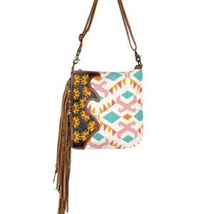 Bolso cruzado de cuero genuino Vintage bohemio hecho a mano para mujer ajustable con cremallera borla sillín manta hombro estilo de moda - Product Image 1