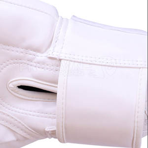 Gants de boxe en cuir artificiel de qualité supérieure à vendre en gros Gants de sport synthétiques de haute qualité Gants de boxe d'entraînement - Product Image 5