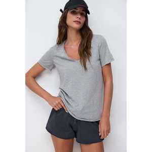 Camiseta Casual de Mujer, Corte Ajustado, 100% Poliéster, Cuello en V, Manga Corta, Transpirable, Talla XS - Product Image 4