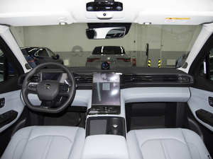 Voiture électrique d'occasion MNES6, berline EV haute vitesse avec moteur de 120 kW - Product Image 3