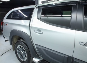 Accesorio de Techo Rígido para Mitsubishi 2015-2022, Ventana Corredera, Fibra de Vidrio, Accesorio Exterior para Camioneta - Product Image 5