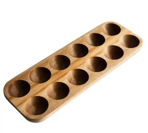 Ustensiles de cuisine porte-oeufs en bois de couleur naturelle réfrigérateur oeufs trous comptoir plateau de stockage d'oeufs en bois personnalisé - Product Image 1
