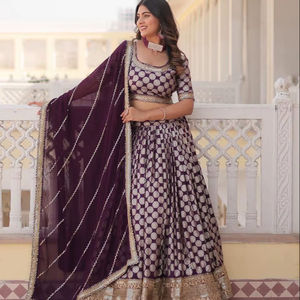 Jacquard en viscose pure couleur vin avec paillettes brodées travail Lehenga Choli & Dupatta ensemble pour mariages, fêtes, festivals - Product Image 1