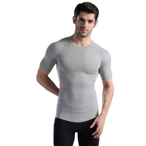 T-shirt de compression pour homme, coupe ajustée, séchage rapide, polyester et élasthanne, extensible sur le devant, pour la gym, l'entraînement, les performances athlétiques, personnalisable OEM, marque privée - Product Image 1