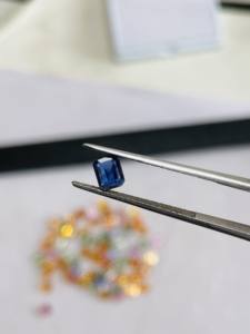 Lote de piedras preciosas de zafiro multicolor natural, corte esmeralda, calidad AAA, con brillo, hermoso multicolor y perfecto para la fabricación de joyas. - Product Image 6