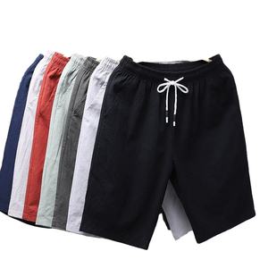 Pantalones de hombre OEM con diseño de logotipo personalizado, pantalones de playa informales, pantalones cortos de seda helada de verano medio, pantalones deportivos de talla grande para hombre - Product Image 1