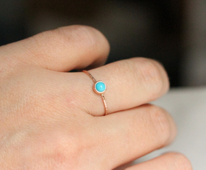 Anillo de piedras preciosas turquesas chapado en oro y plata de ley hecho a mano, conjunto de bisel de 8MM de forma redonda, conjunto de joyería de moda para regalo de bodas - Product Image 4