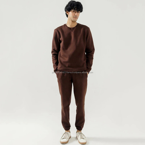 Survêtements pour hommes légers personnalisés Vêtements de rue respirants avec logo imprimé Service OEM pour ensembles d'hiver - Product Image 2