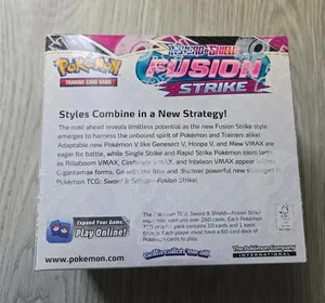 (T&B) Caja de Entrenador Sword & Shield Fusion Strike Elites de TCG, Sellada de Fábrica, ETB - Product Image 2
