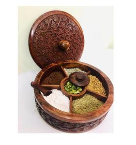 Boîte à épices ronde en bois gravée à la main 6 conteneurs Masala Dabba bocaux de stockage pour la cuisine conteneur en bois indien - Product Image 1