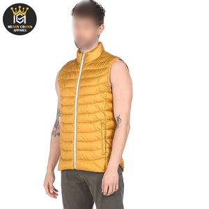 Zip Up Loose Casual <b>Vest</b>, Streetwear Quilted Coats Custom Made Black Warm Sleeveless Oversized Trendy Puffer <b>Vest</b> For <b>Men</b> - Product Image 3