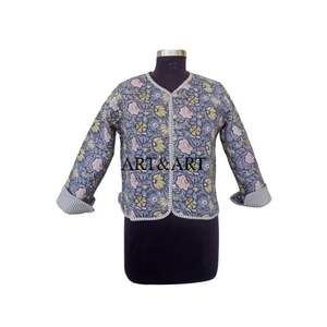 เสื้อแจ็คเก็ตผ้าฝ้ายถักแบบระบายอากาศสำหรับผู้หญิง สไตล์โบฮีเมียน ลายพิมพ์บล็อก งานฝีมือ ลายดอกไม้ ตกแต่งกระดุม สำหรับฤดูหนาว 100% - Product Image 1