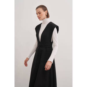 Chaleco de Lana Negro sin Mangas para Mujer, Talla Grande, con Plumas y Botones Vintage - Product Image 2