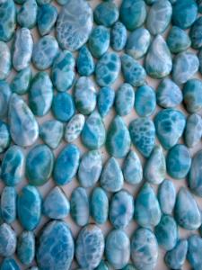 Larimar belle au bois dormant pierre Larimar naturel mélange forme lot cabochon de pierres précieuses en vrac fabrication de bijoux prix de gros Lot - Product Image 2
