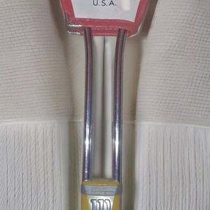 ไม้เทนนิสวินเทจวิลสัน T2000 พร้อมปลอกหุ้ม ด้ามจับสีน้ำตาล ขนาด 4 1/2 นิ้ว - Product Image 2