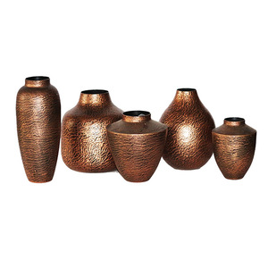 Hoteles de lujo y restaurantes Decoración de la habitación Diseño moderno Chapado en cobre Acabado antiguo Florero en relieve Diferentes tamaños - Product Image 3