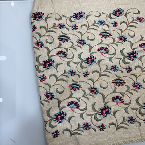 Tissu en coton brodé - Product Image 3