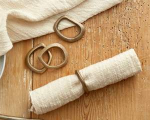 Anneau de serviette en fer traditionnel européen pour mariage, dîner formel, amélioration de la présentation de la table, touche classique, design luxueux - Product Image 1