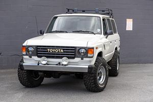 Offre Exceptionnelle : LandCruiser 4x4 SUV 1985, Diesel, Transmission Manuelle, Parfait État de Fonctionnement, Meilleure Offre, Choix Premium - Product Image 2