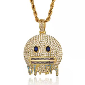 Lab Grown Hip Hop Rapper Iced Out Letter Colgantes 10K/14K Material de oro Disponible a precios asequibles - Product Image 5