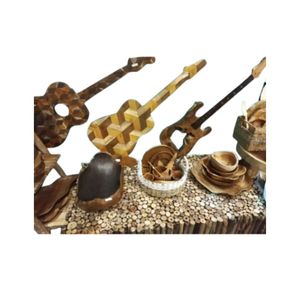 Guitarra artesanal de madera 3D Diseño ecológico - Product Image 3