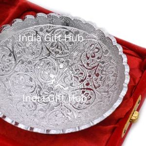 Cuenco plateado alemán hecho a mano con juego de cuchara y bandeja Diseño clásico ecológico para bodas-Metal personalizado - Product Image 3