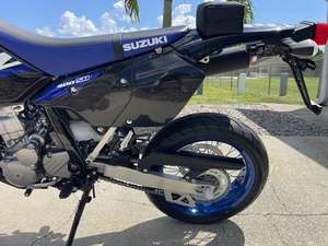 Offre annuelle 2024 - Nouvelles motos Suzuki DR-Z400SM - Product Image 6