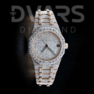 Reloj DVARS para Hombre con Moissanita, Oro Amarillo, Dos Tonos, Diamantes Baguette con Engaste Completo, Movimiento Mecánico ETA, Cristal, GMT, 24 Horas, Acero Inoxidable - Product Image 4