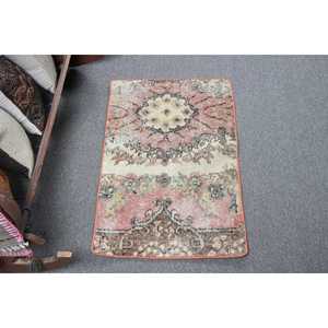 Tapis turc 1,6x2,7 pi (50x81 cm), tapis vintage à imprimé animal rose - Product Image 1