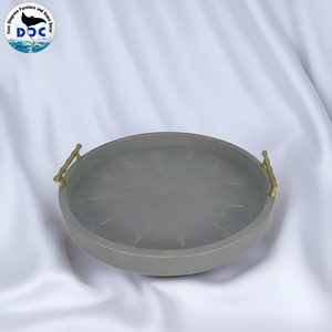 Lot de 2 plateaux décoratifs ronds gris en fausse résine avec poignées argentées - Product Image 5