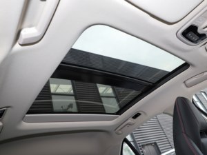 2023Plus Pro Compact 5 portes 5 places Automatique Essence Essence Neuf Conditionnement Gauche R19 Euro VI Traction avant Cuir - Product Image 6