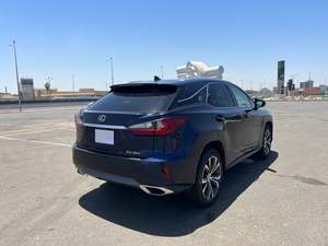 Lexus RX350 d'occasion 2017 avec transmission intégrale GCC, sièges en cuir, transmission automatique, régulateur de vitesse adaptatif, essence, conduite à gauche, caméra 360° - Product Image 5